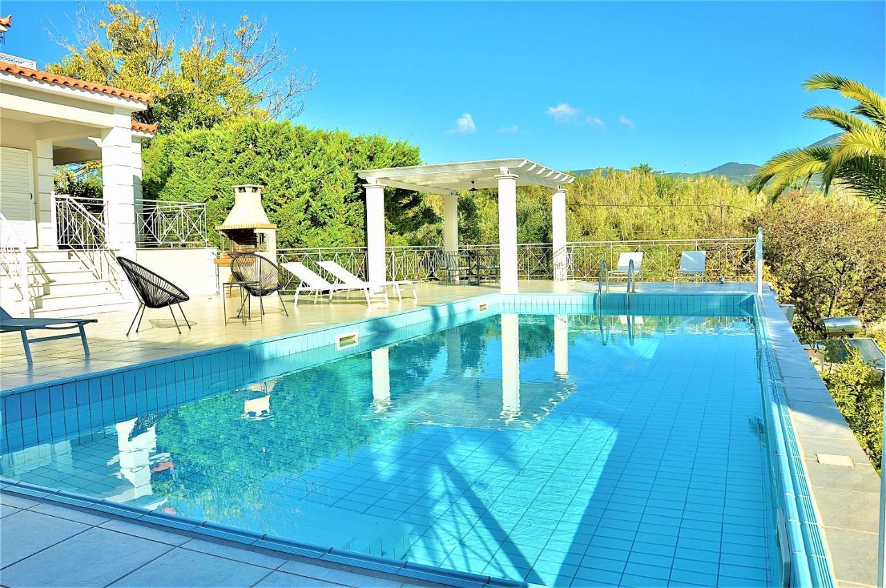Sea Wave Villa Kefaloniaprivatevillas Τραπεζάκι Εξωτερικό φωτογραφία