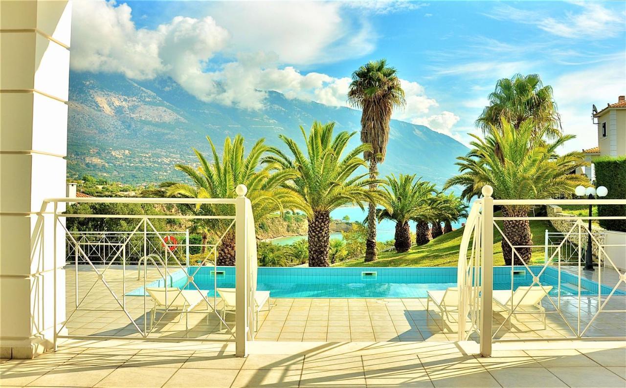 Sea Wave Villa Kefaloniaprivatevillas Τραπεζάκι Εξωτερικό φωτογραφία
