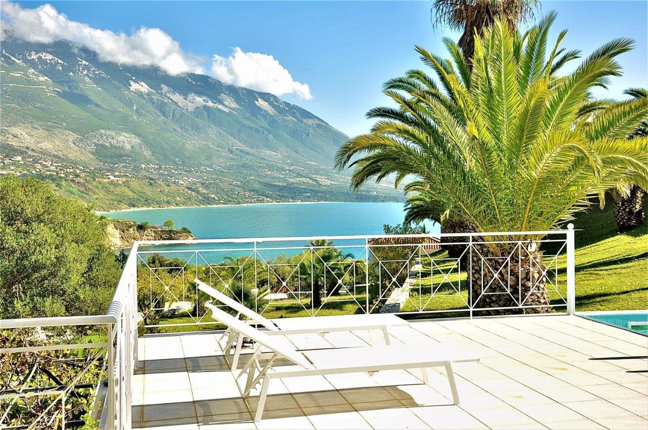 Sea Wave Villa Kefaloniaprivatevillas Τραπεζάκι Εξωτερικό φωτογραφία